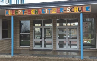 Albert-Schweitzer-Schule Uslar Eingang&nbsp;&copy;&nbsp;Stadt Uslar
